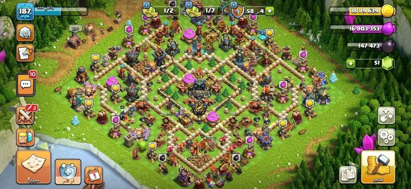 Clash of Clans walls before Zen Macro spent the farmed loot on upgrades